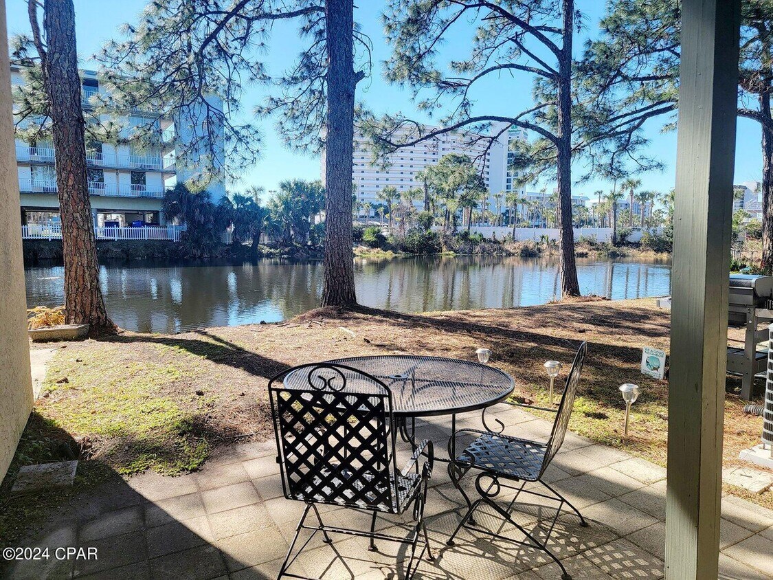 Foto principal - 130 Robin Ln