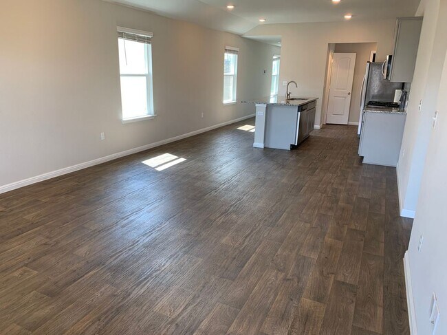 Foto del edificio - 211 Hamilton Pool Ln