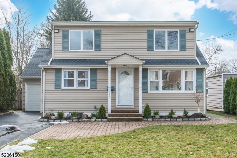 326 Victor St  