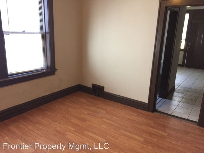 Building Photo - 4000-4002 Keokuk St