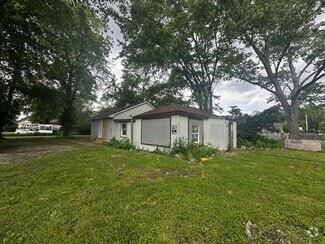 Building Photo - 2829 S 9th 1/2 St