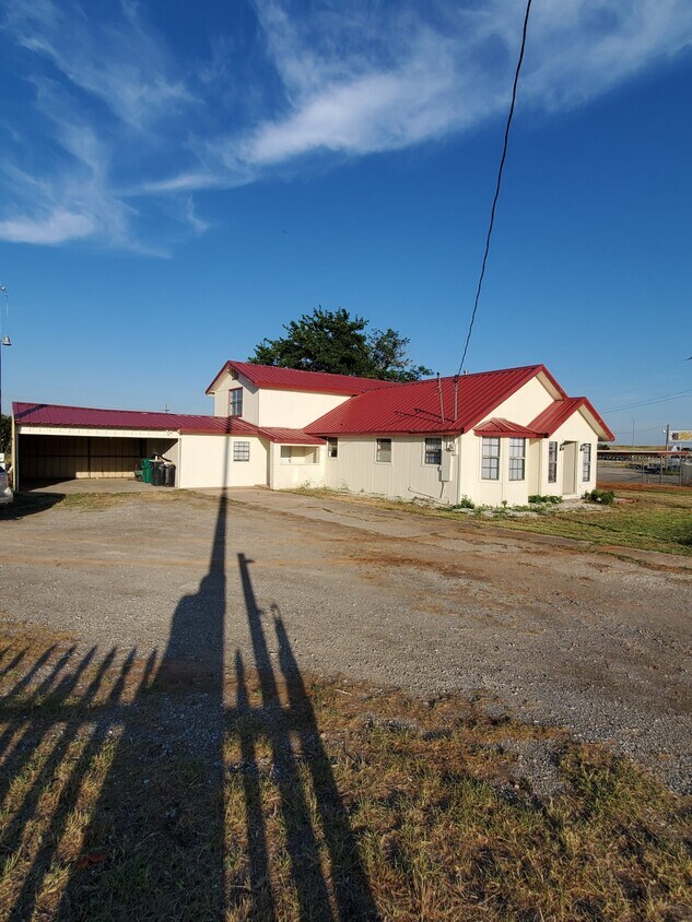 Foto principal - 5619 Kemp Blvd
