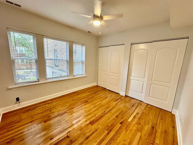 Foto del edificio - 3707 W Altgeld St