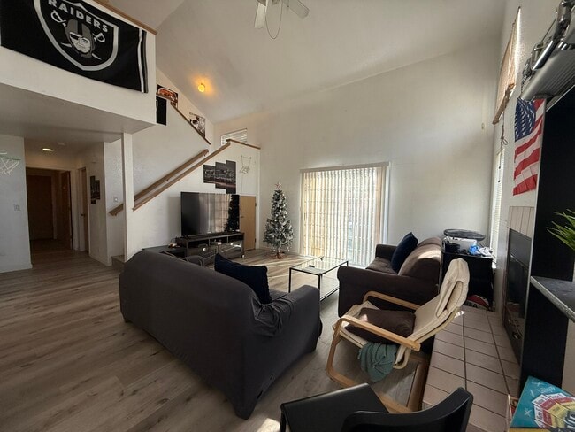 Foto del edificio - 2802 Sycamore Ln