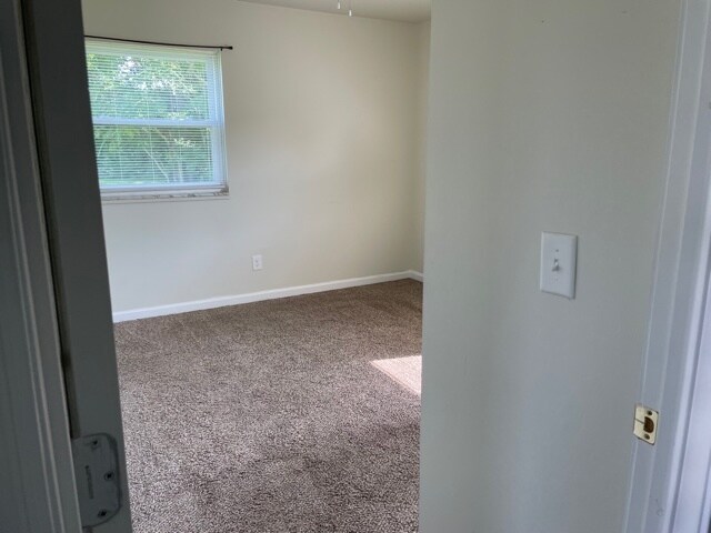 Foto del edificio - 953 E Hope Dr