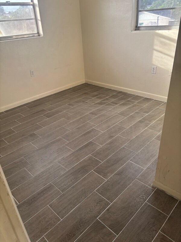 Foto del edificio - 23 Roosevelt Blvd