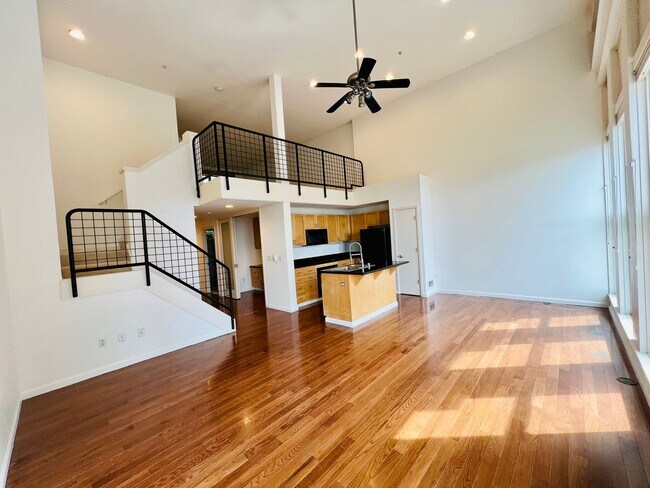 Foto del edificio - Belltown Loft Condo