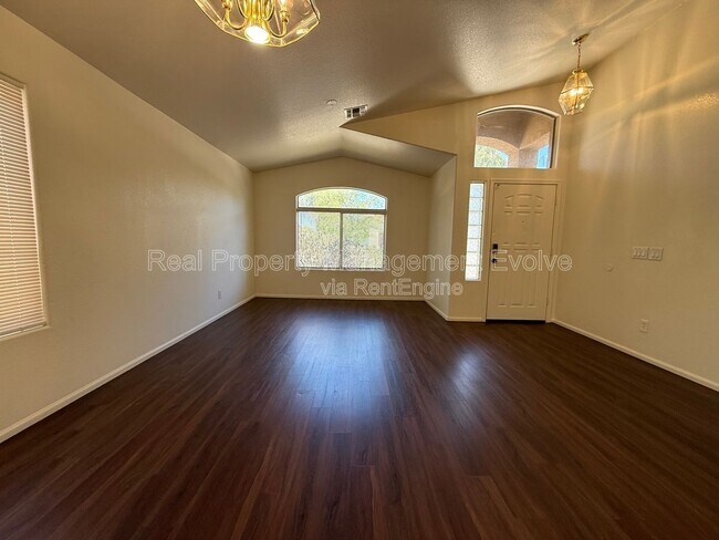 Foto del edificio - 4935 W Ardmore Rd