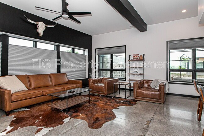 Foto del edificio - 3415 N Broadway