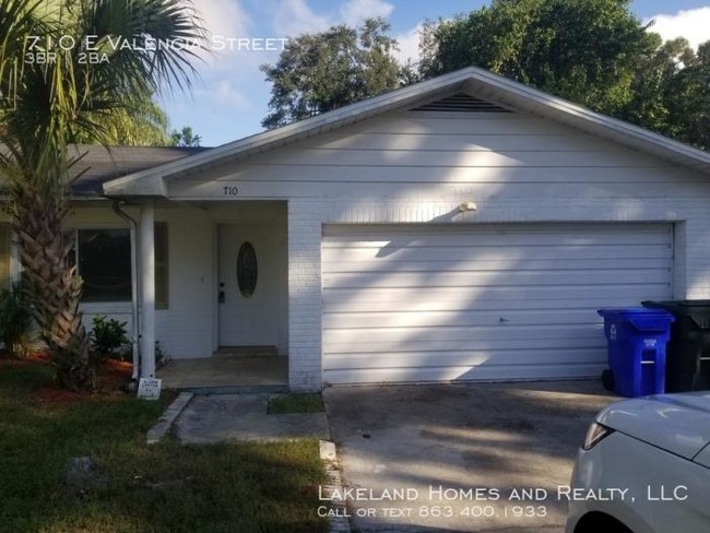Building Photo - 3 bedroom in Lakeland FL 33805