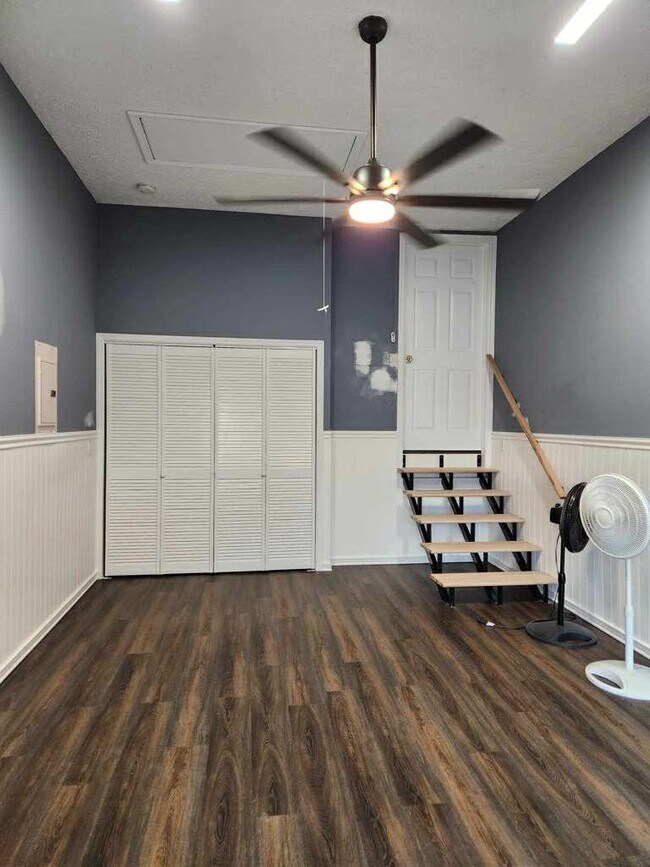 Foto del edificio - 1008 Windrush Rd