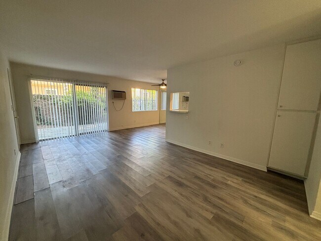 Interior Photo - 5245 Chesebro Rd