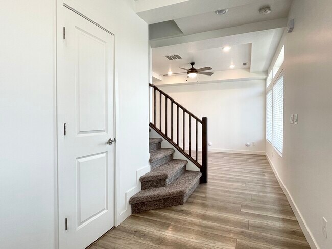 Building Photo - 4377 Bromwell Ct