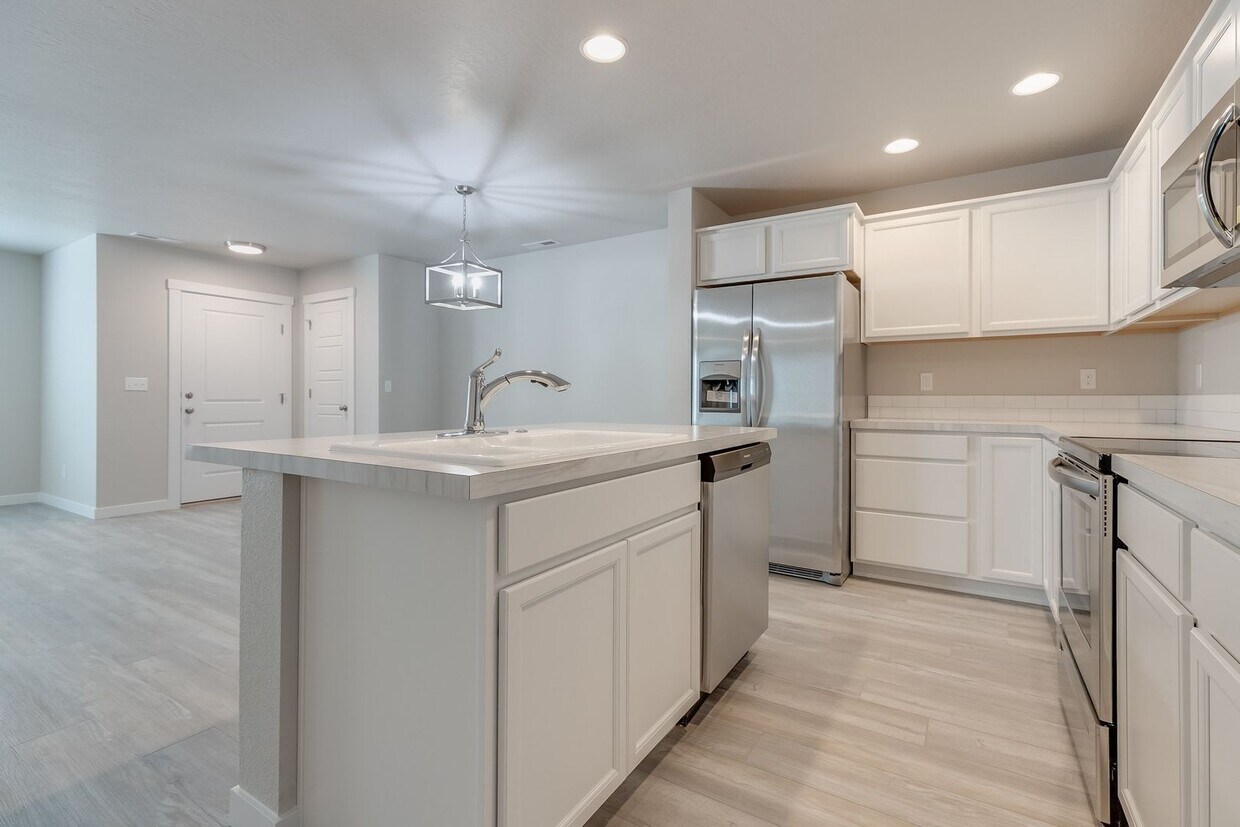 Foto principal - Don't Miss Out On This Fabulous 3 Bedroom ...
