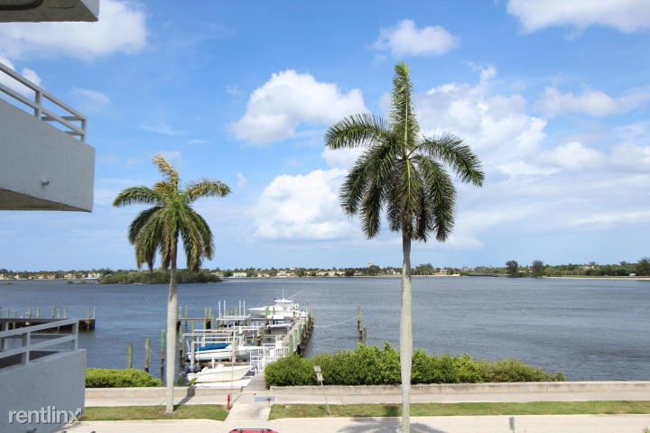 Primary Photo - 3701 S Flagler Dr