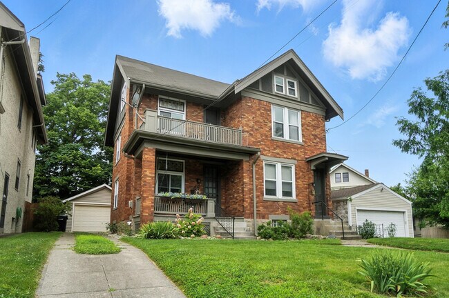 Foto del edificio - 3769 Andrew Ave