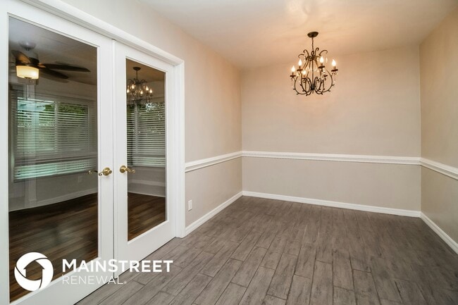 Building Photo - 503 Roy Blvd