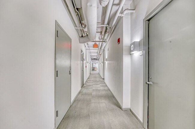 Foto del edificio - 1300 N St NW