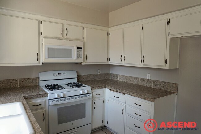 Foto del edificio - Beautiful Home Located in the Northwest!
