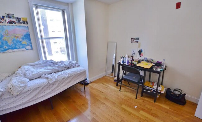 Foto del edificio - 88 Westland Ave