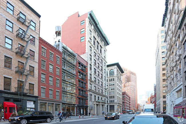 Building Photo - The Borden House Condominium