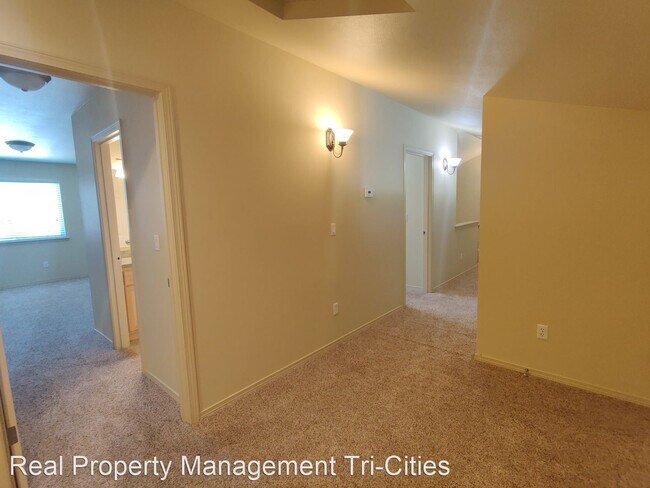 Foto del edificio - 3 br, 2 bath House - 2337 Hood ave