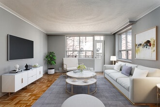 Building Photo - 159-221 Russell Hill Rd