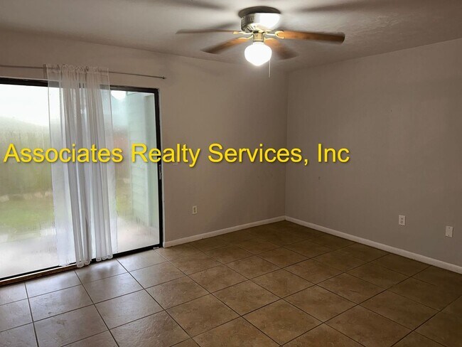 Foto del edificio - 2133 SW 39th Way