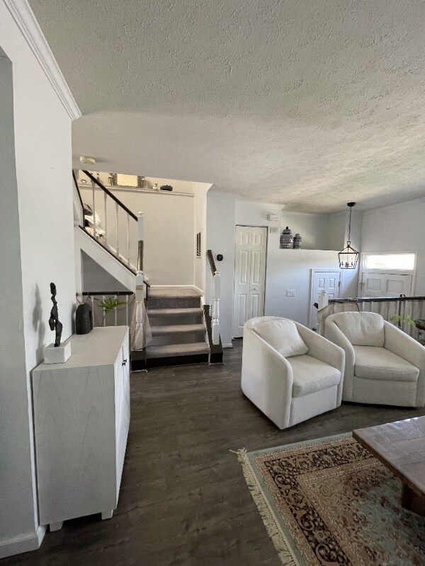 Foto del edificio - 8122 Brightridge Ct