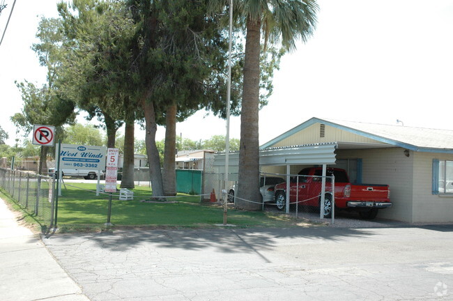 Foto del edificio - West Wind Mobile Home Park