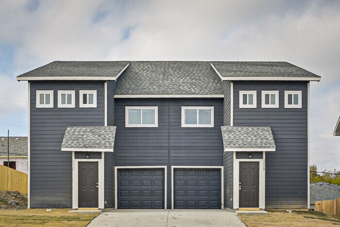 Foto principal - 3224 S Cherry Ln