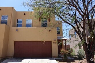 Building Photo - 2082 Cascadia Dr