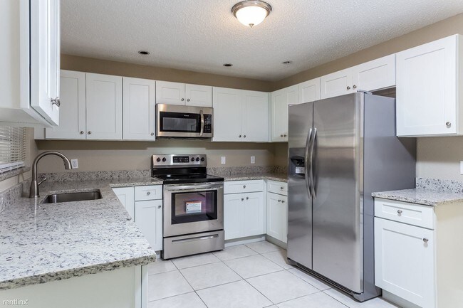 Building Photo - 3 br, 2 bath House - 4941 NW 76th Pl