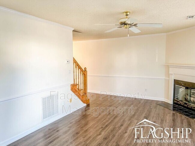 Foto del edificio - 1111-11F6 Grovemont Dr
