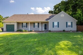 Building Photo - 5819 Woodside Ln