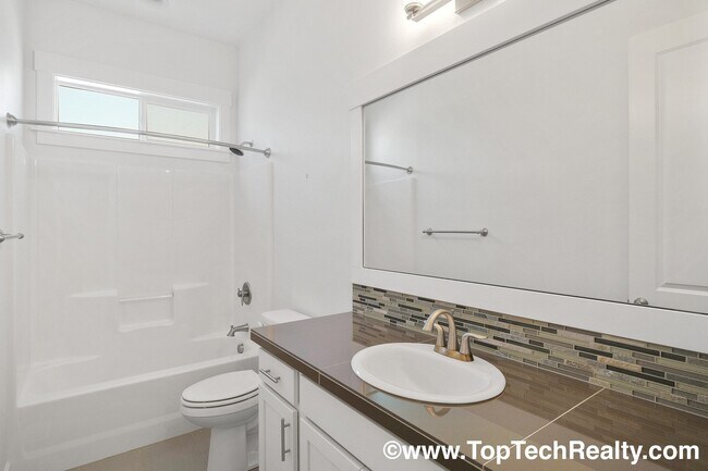Building Photo - Amazing 4 BD + Media Rm home with Primary ...