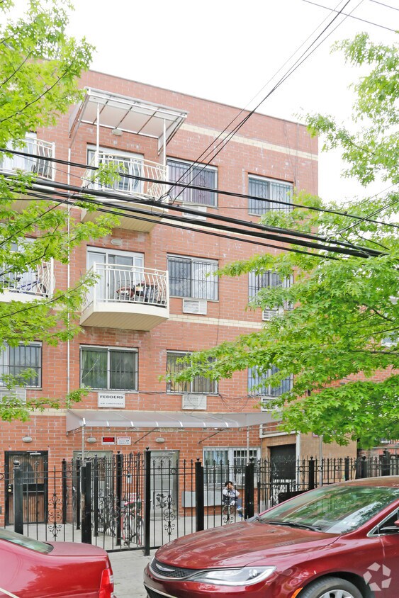 Foto del edificio - 10018 40th Rd