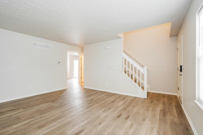 Foto del edificio - 1599 Covina Dr