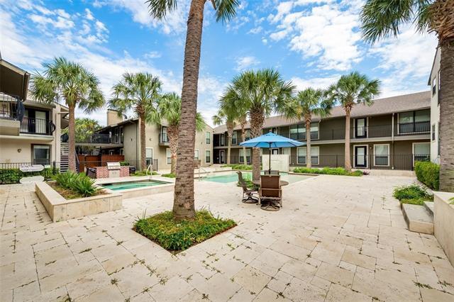 Foto del edificio - 5806 Birchbrook Dr