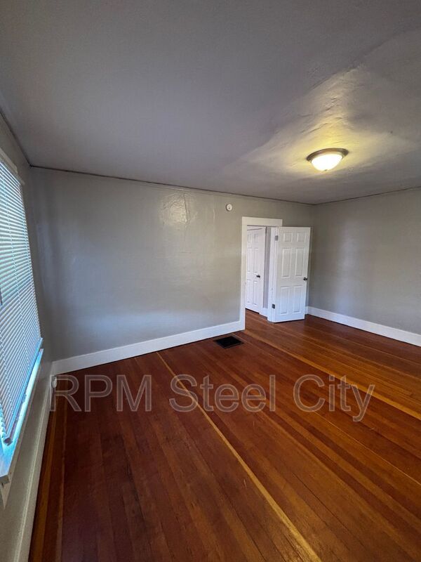 Foto del edificio - 1728 Carteret Ave