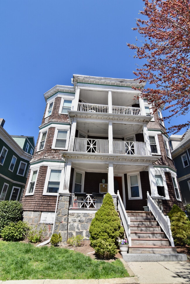 Building Photo - 103 Sawyer Ave