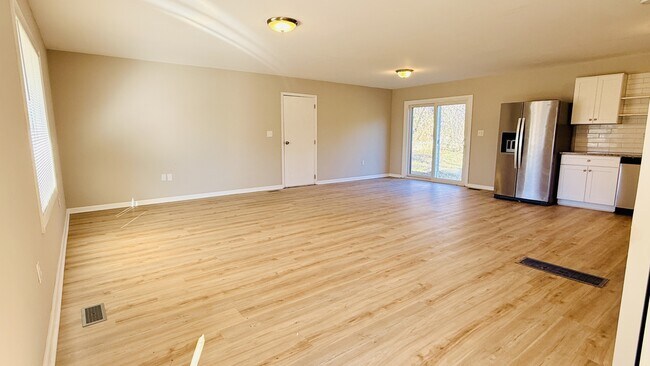 Foto del edificio - 2004 Chambers Dr NE