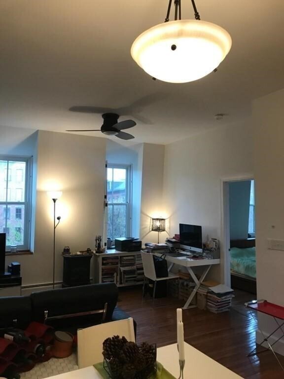 Foto del edificio - 30 E Concord St