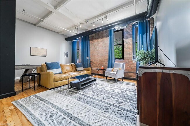 Foto del edificio - 1133 W 9th St