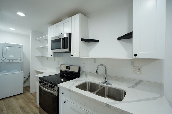 Foto del edificio - 26074 Bay Ave