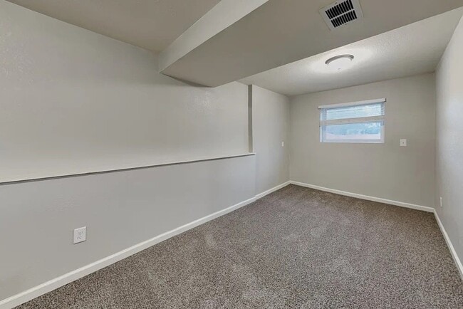Building Photo - 10851 Ingalls Cir