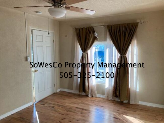 Building Photo - Updated 3 Bed 2 Bath Farmington Home Centr...