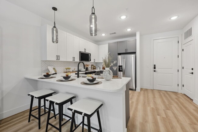 Building Photo - Copper Bishop Arts