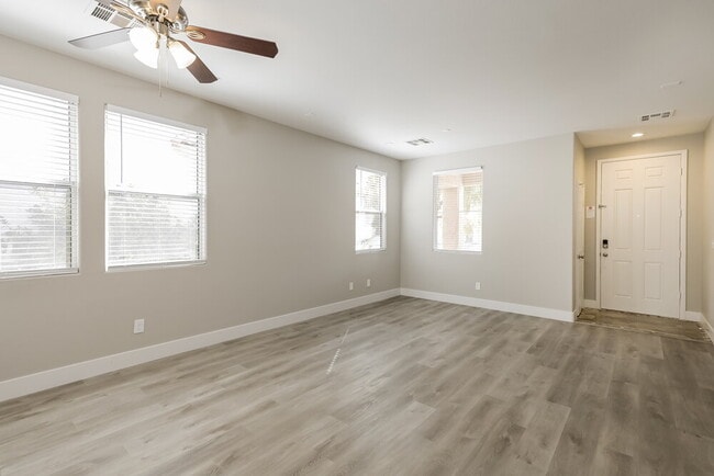 Foto del edificio - 11682 Autunno St