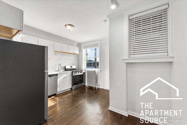 Foto del edificio - 5430 N Campbell Ave